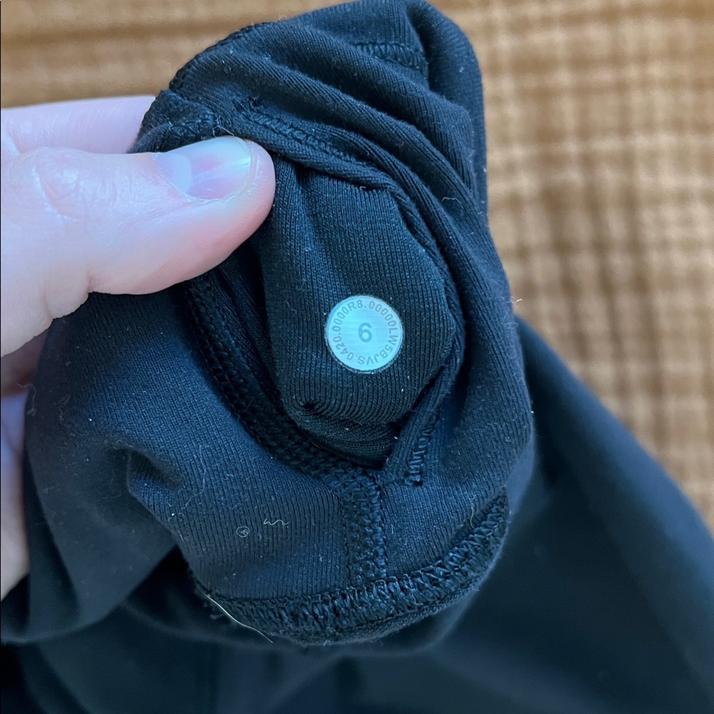 Lululemon Wunder Under Luon Black Size 6 - Picture 6 of 6